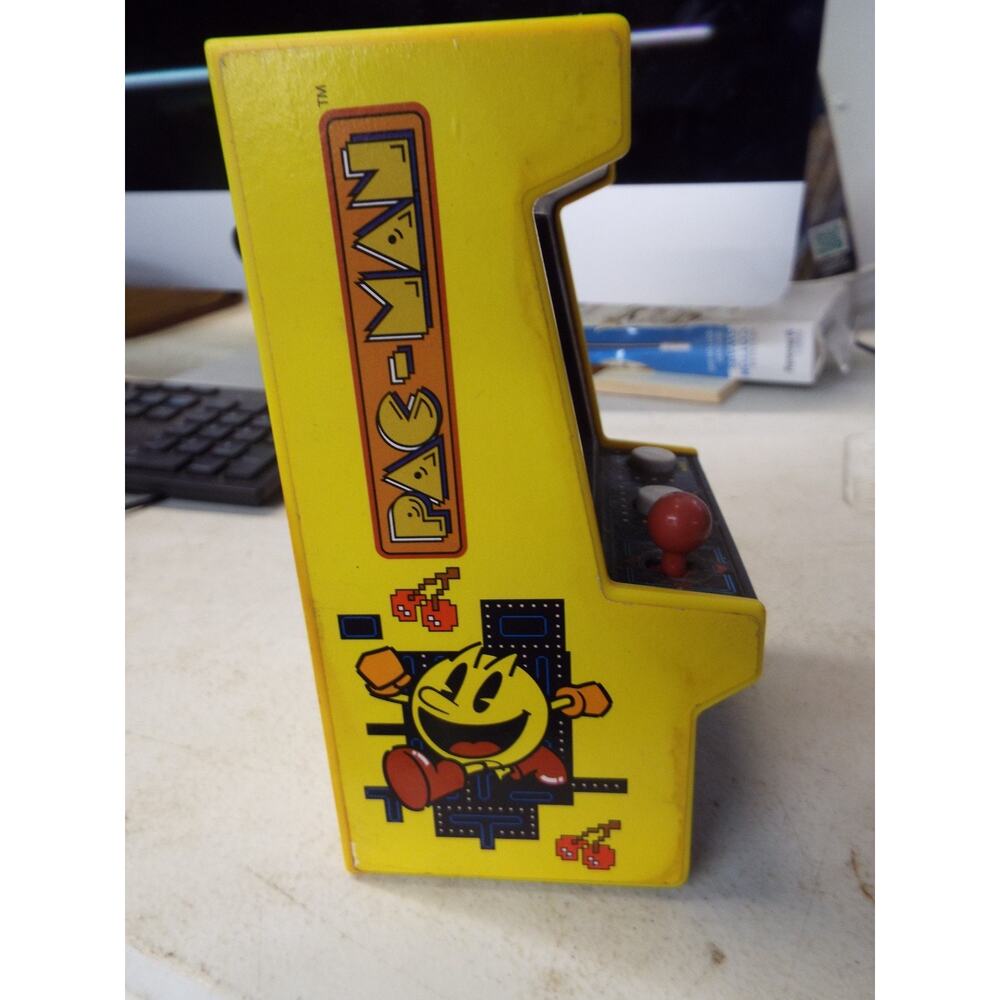 Pac-Man Retro Mini Arcade Machine Handheld Video Game Tested Working - Picture 2 of 7